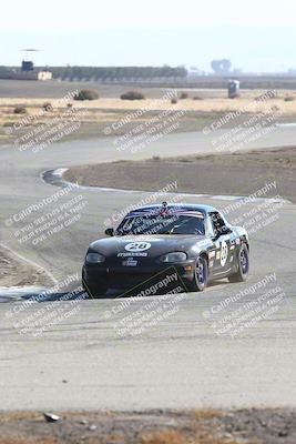 media/Nov-17-2024-CalClub SCCA (Sun) [[5252d9c58e]]/Group 4/Race (Off Ramp)/